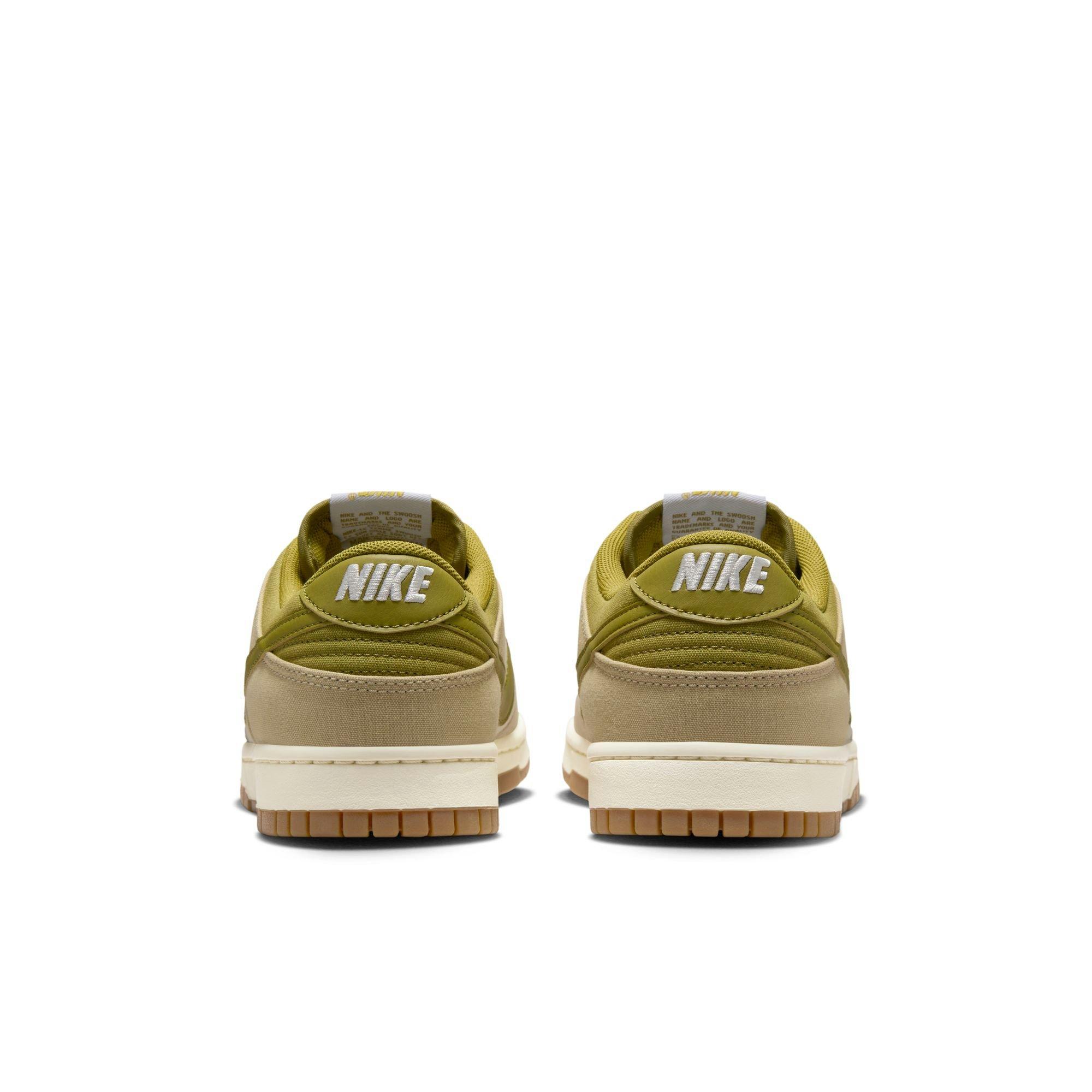 Nike Dunk Low "Since 72" Heels