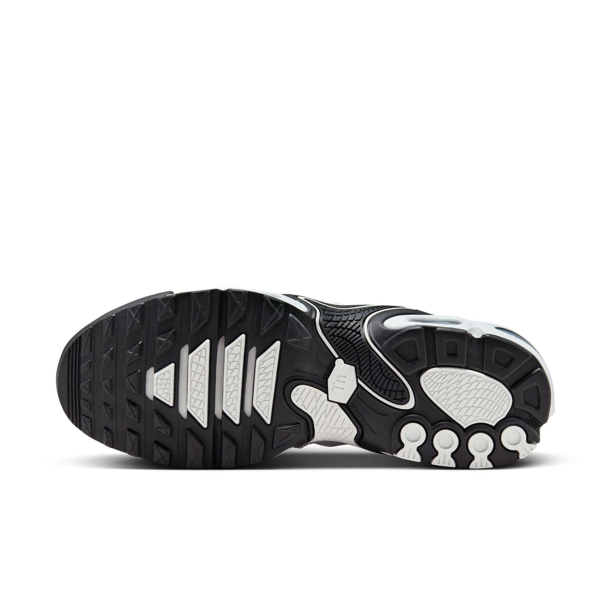 Women’s Nike Air Max Plus Drift “White/Black” Outsole