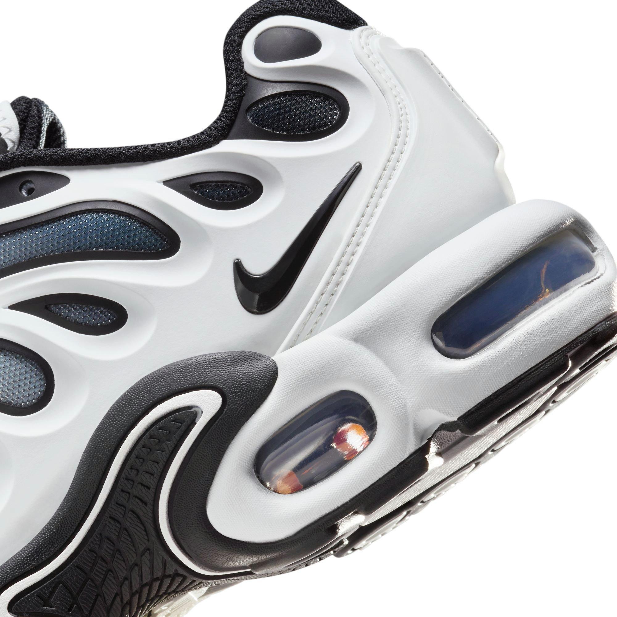 Women’s Nike Air Max Plus Drift “White/Black" Heel Details