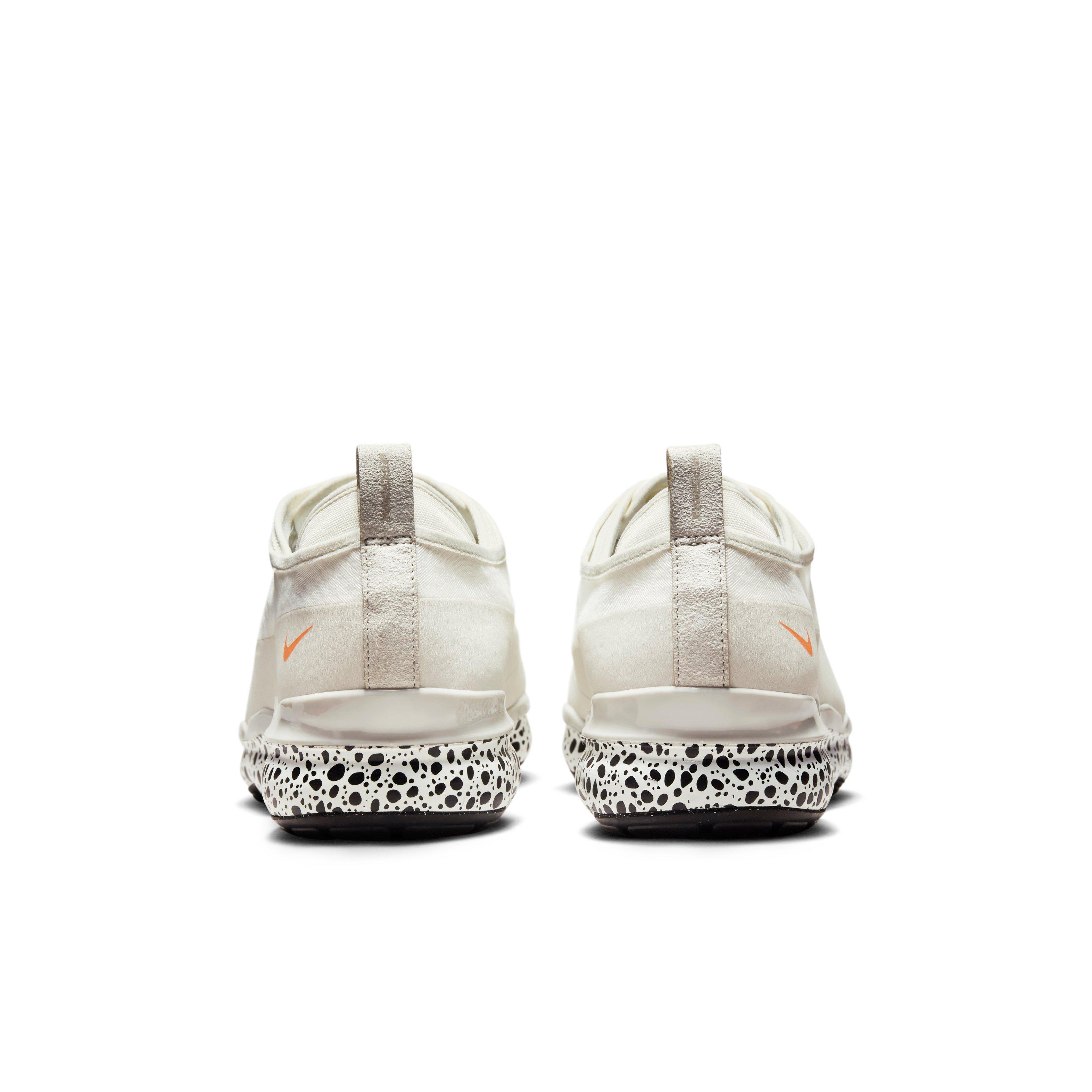 Nike Air VaporMax Moc Roam "Electric" Heel Details