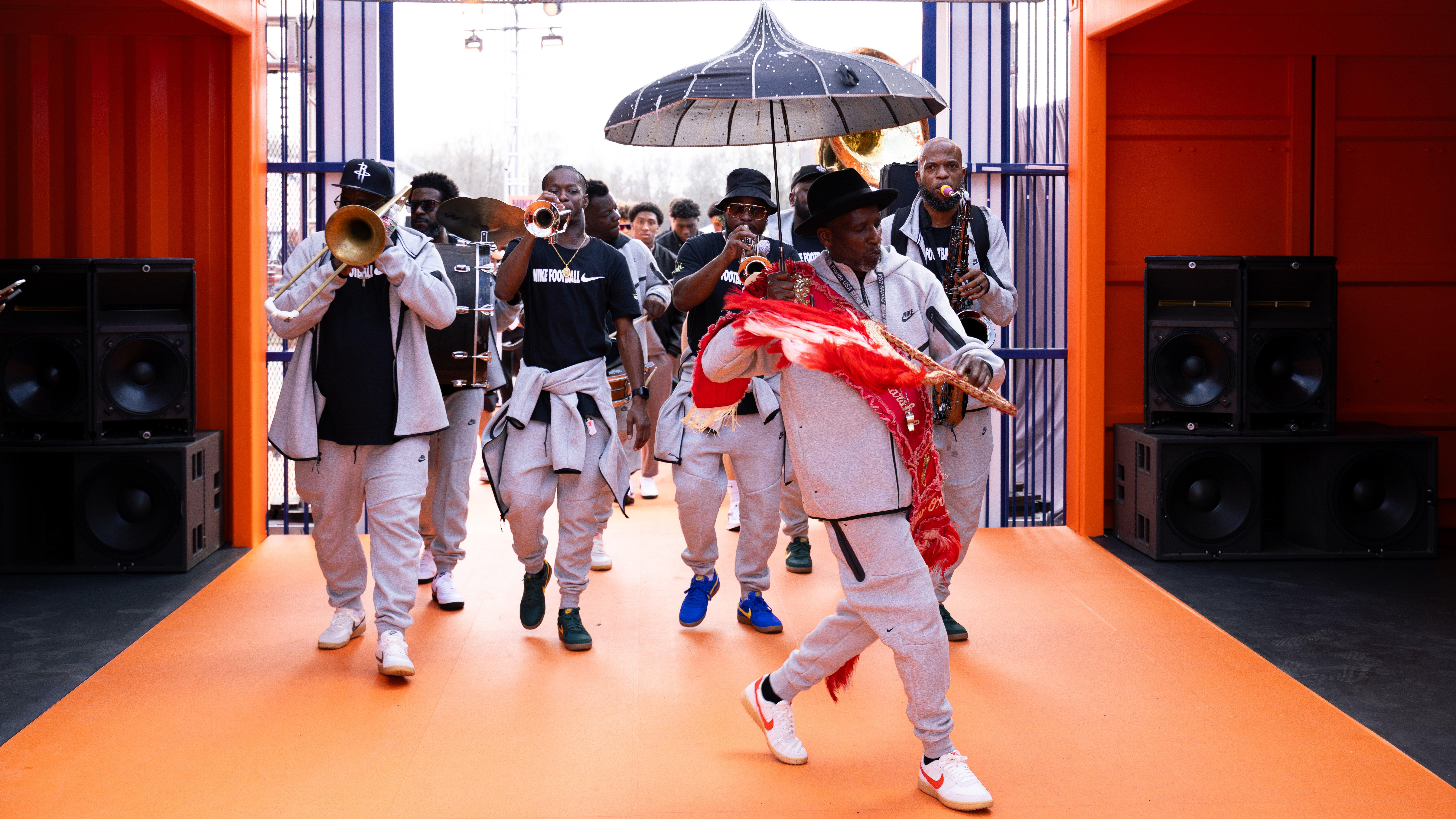 Hibbett Celebrates NFL Championships in New Orleans with Nike