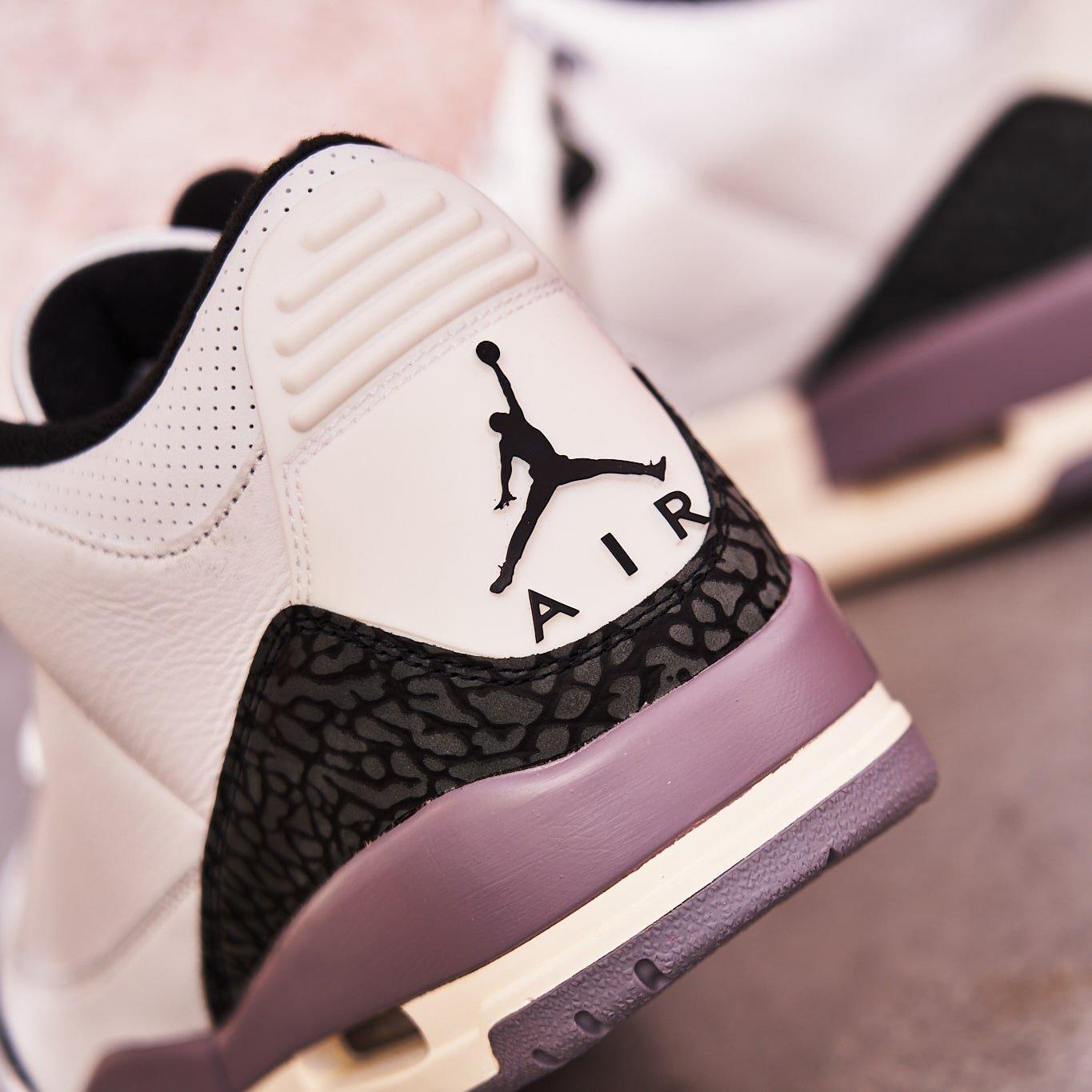 Air Jordan 3 “Cement Grey” Heel