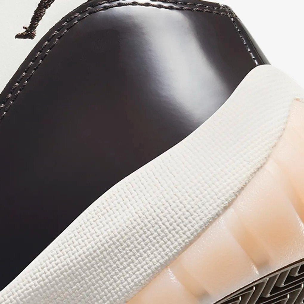 Air Jordan 11 Neapolitan Heel Details