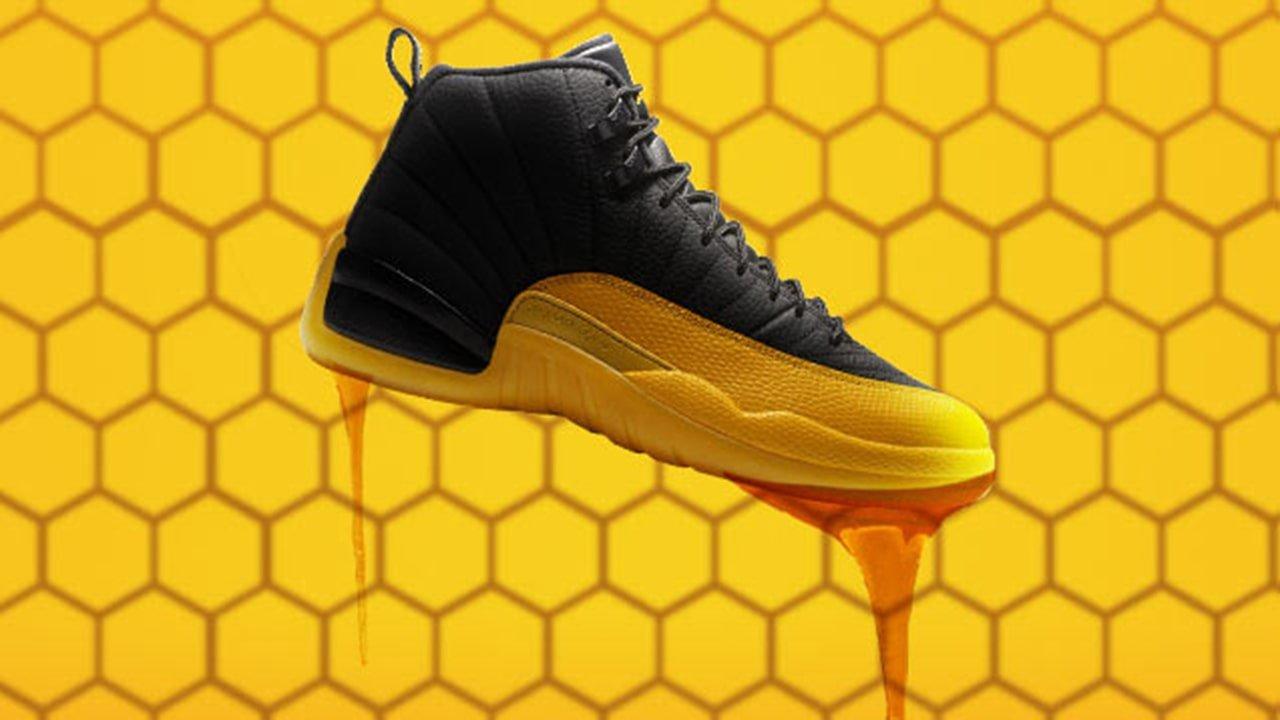 Black yellow hot sale jordan 12