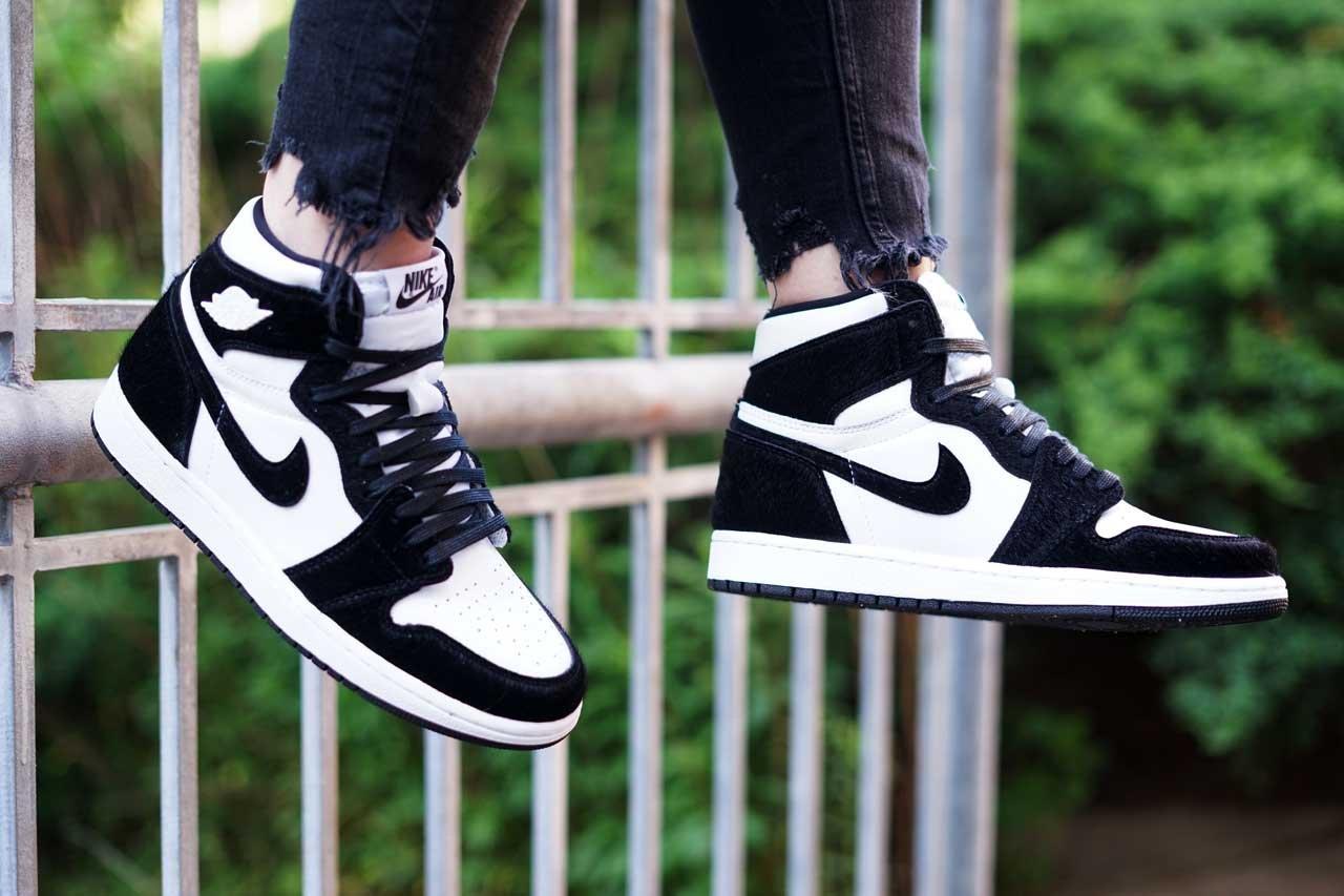 Sneaker Release Air Jordan Retro 1 Twist White Black Women s Basketball Shoe