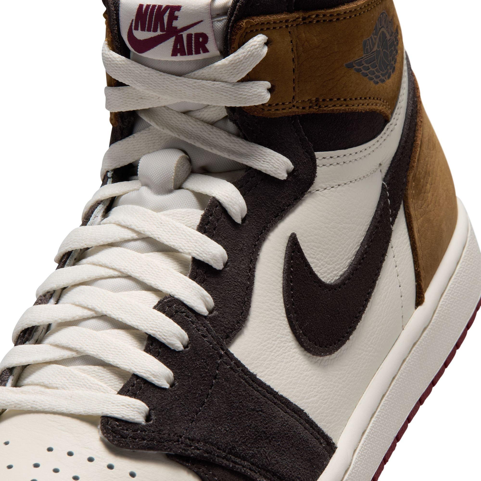 Jordan 1 Retro High OG "Love Letter" lacing detail