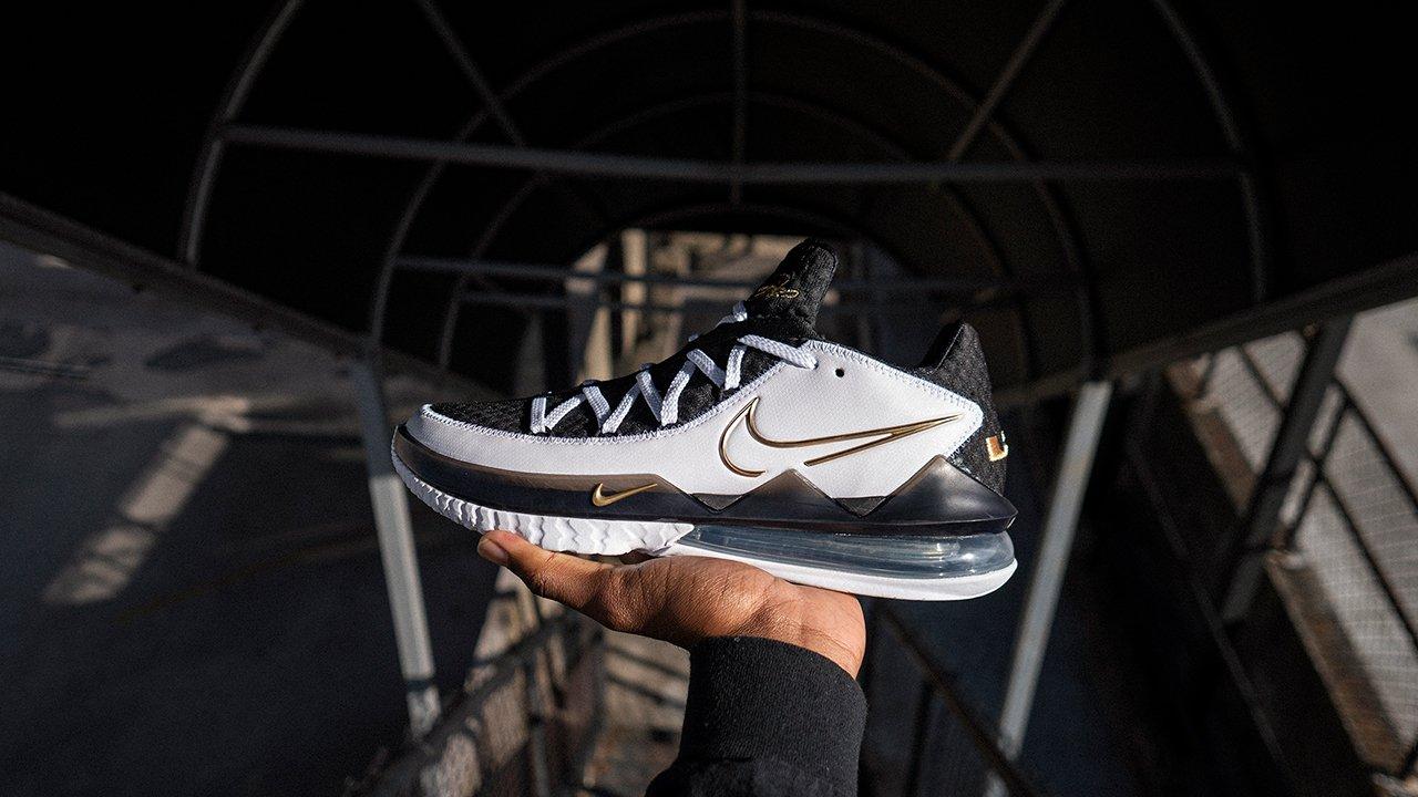 lebron 17 metallic gold