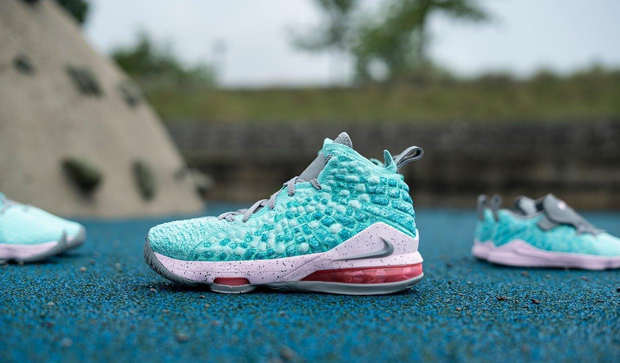 Lebron 15 2024 south beach sale