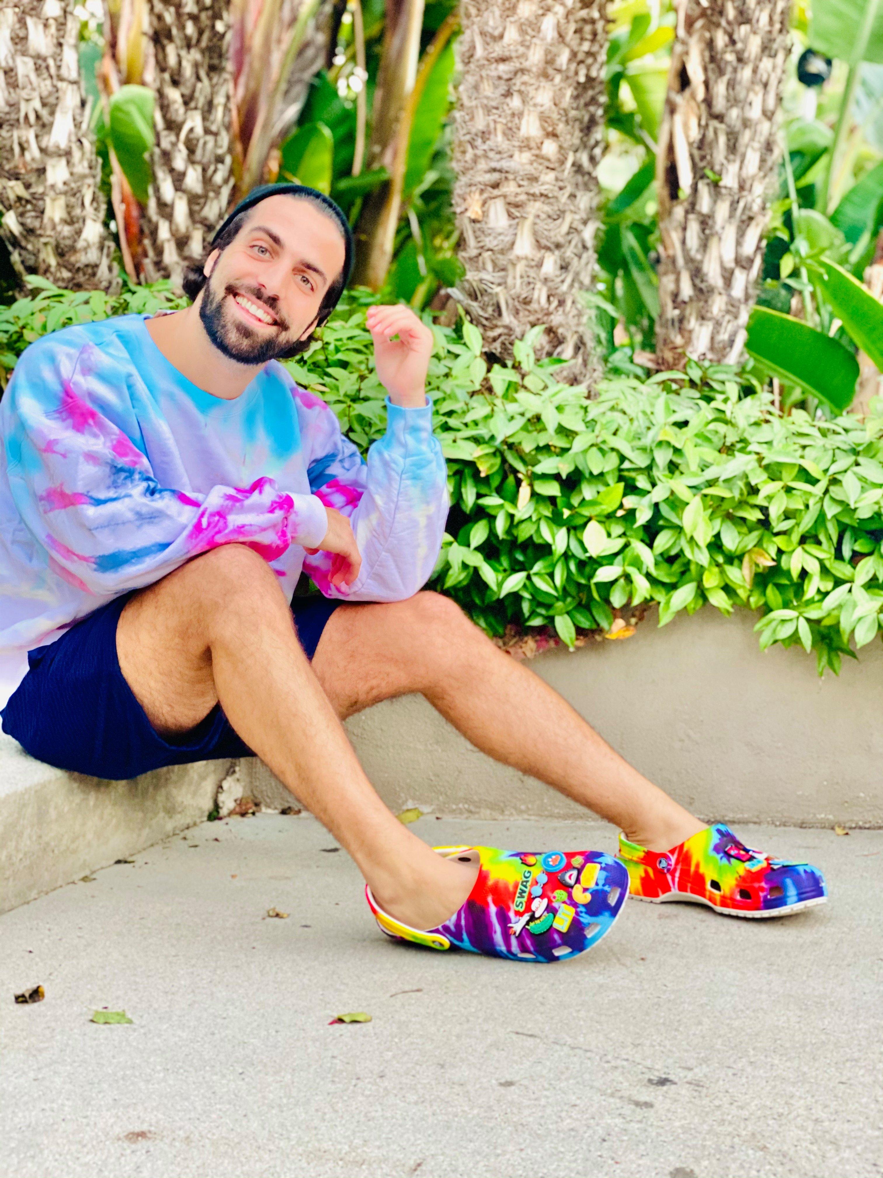 lebron james wearing crocs