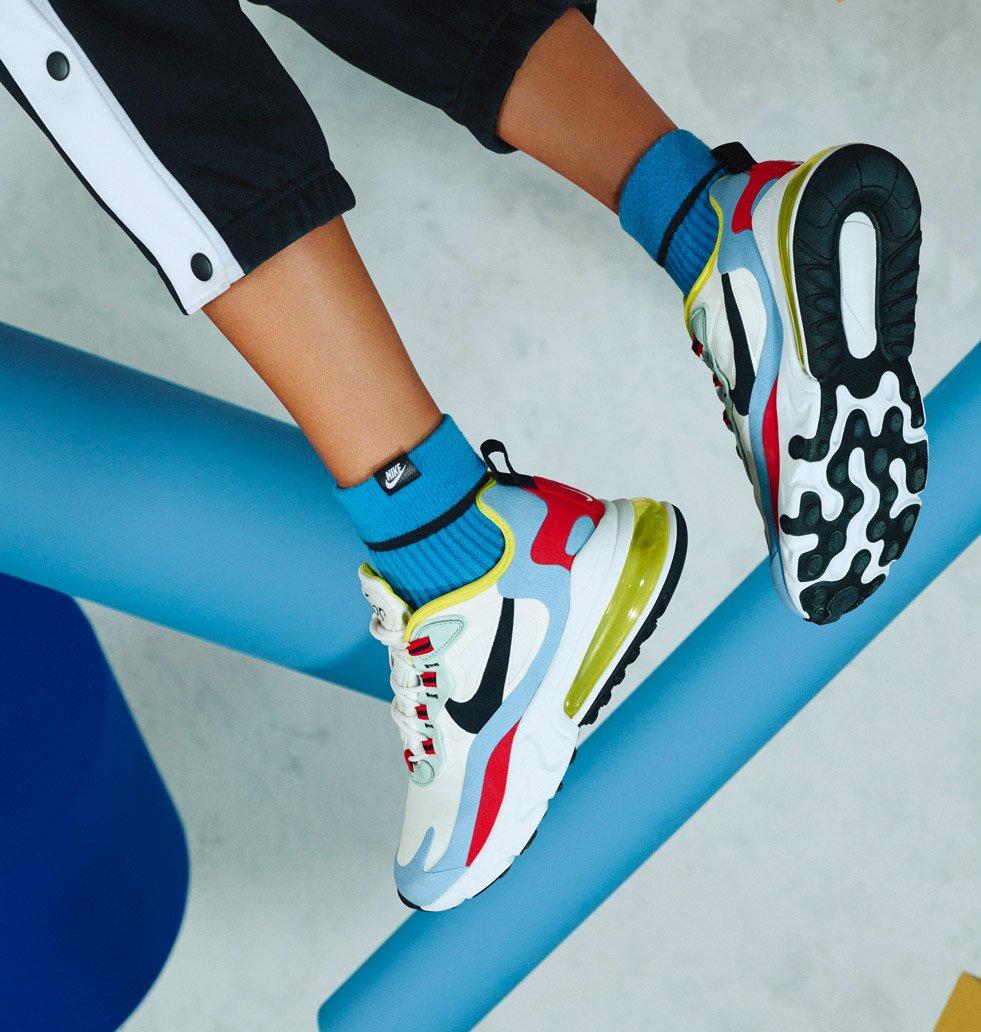 Sneaker Release Nike Air Max 270 React Phantom Light Blue University Red