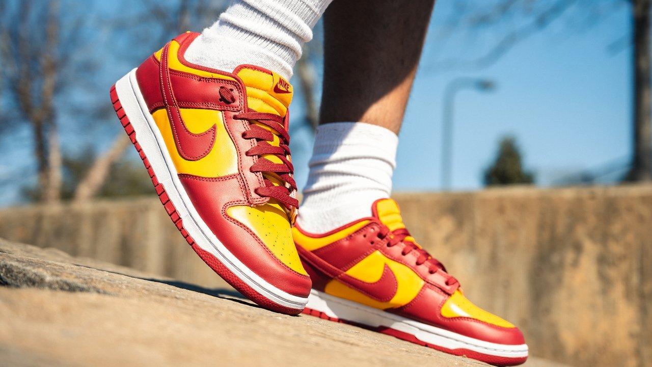 red and white nike dunks