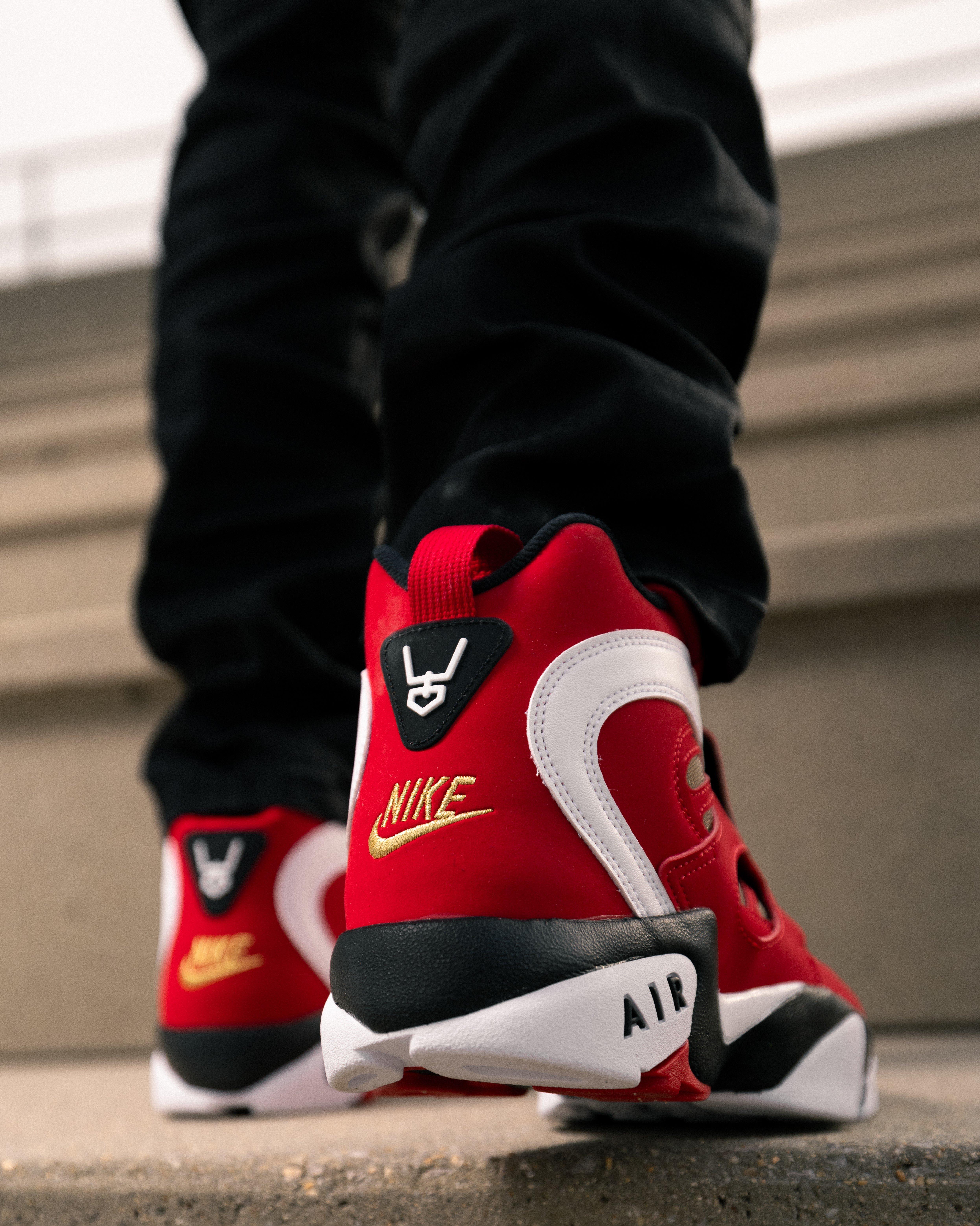 Nike Air Diamond Turf II "49ers" heel detail