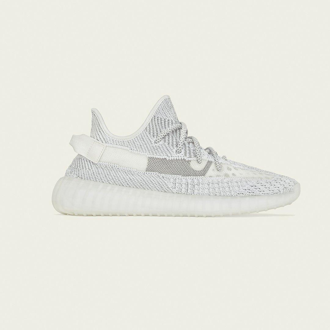 Yeezy 350 hot sale v2 statics