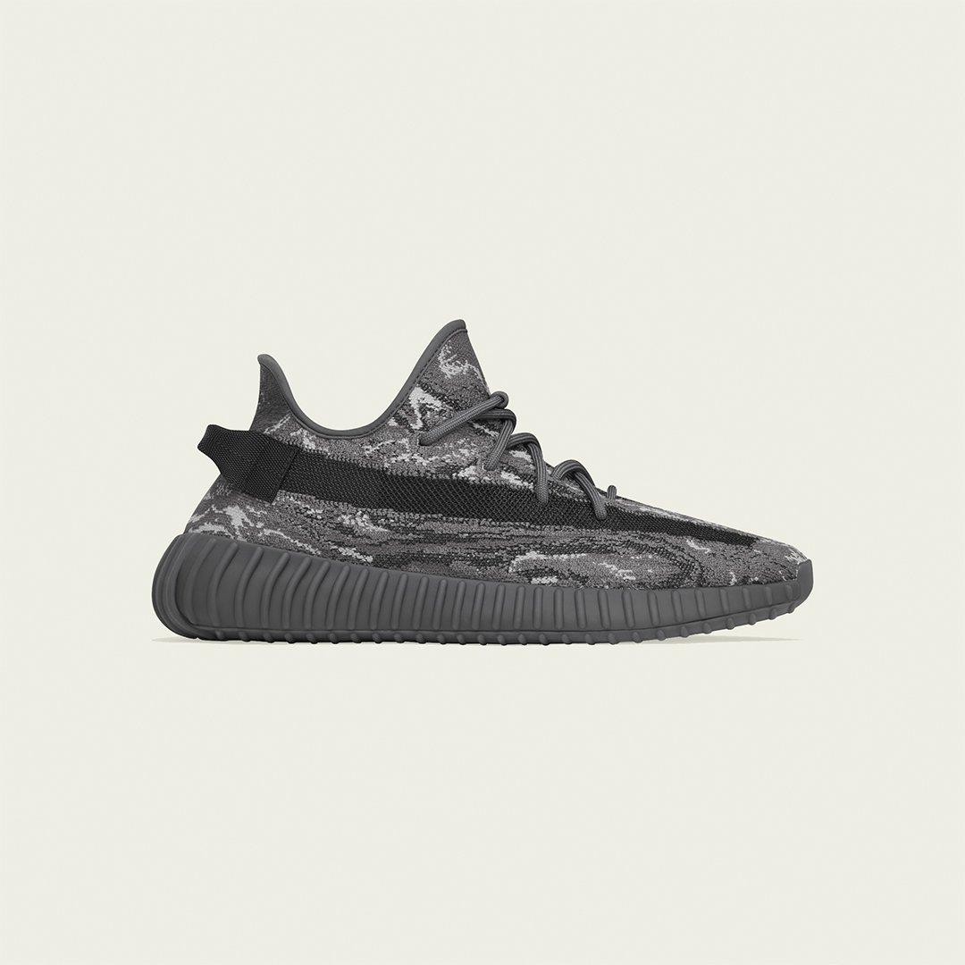 Adidas Men's Yeezy Boost 350 V2 Casual Shoes, Blue/Grey, 12