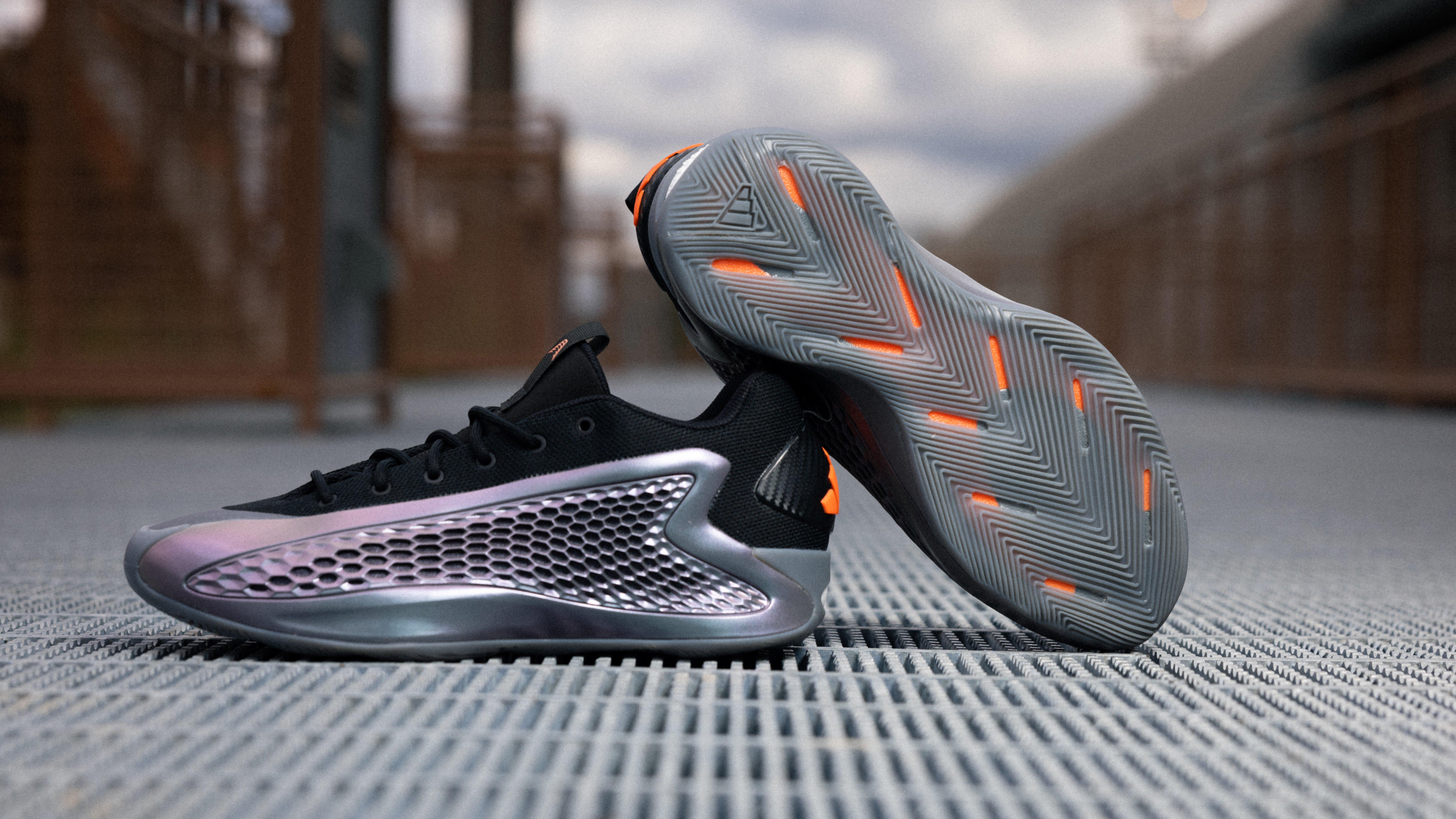 Sneaker Release Nike Air Max 270 React Geometric Art