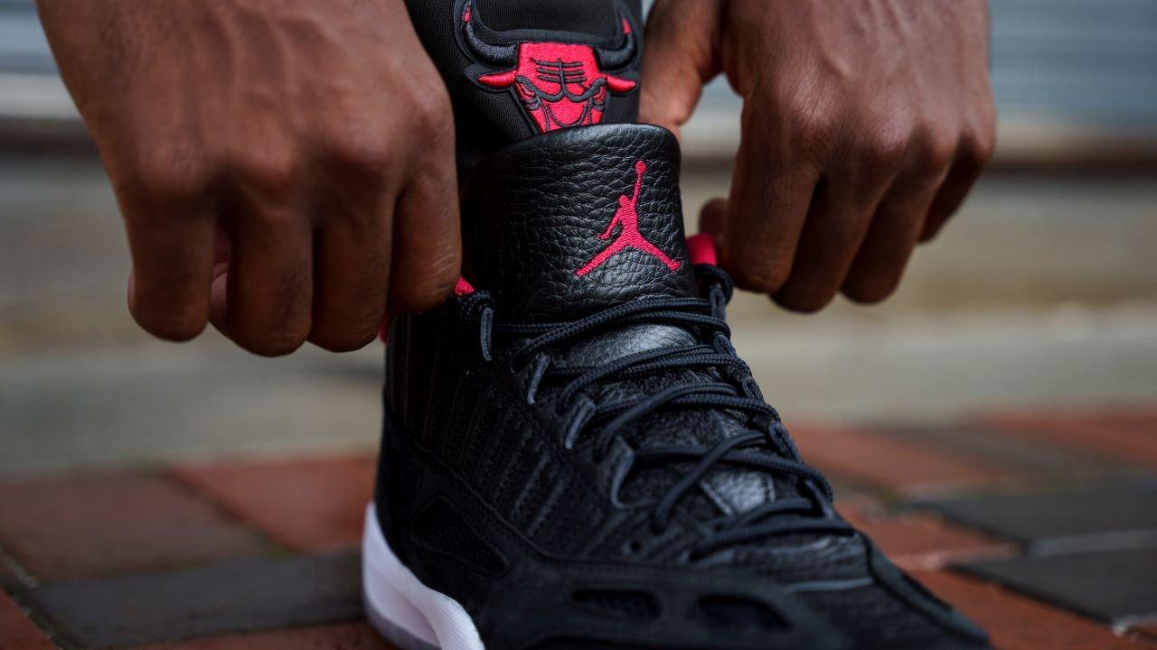 Sneakers Release – Jordan 11 Retro Low IE “Bred&