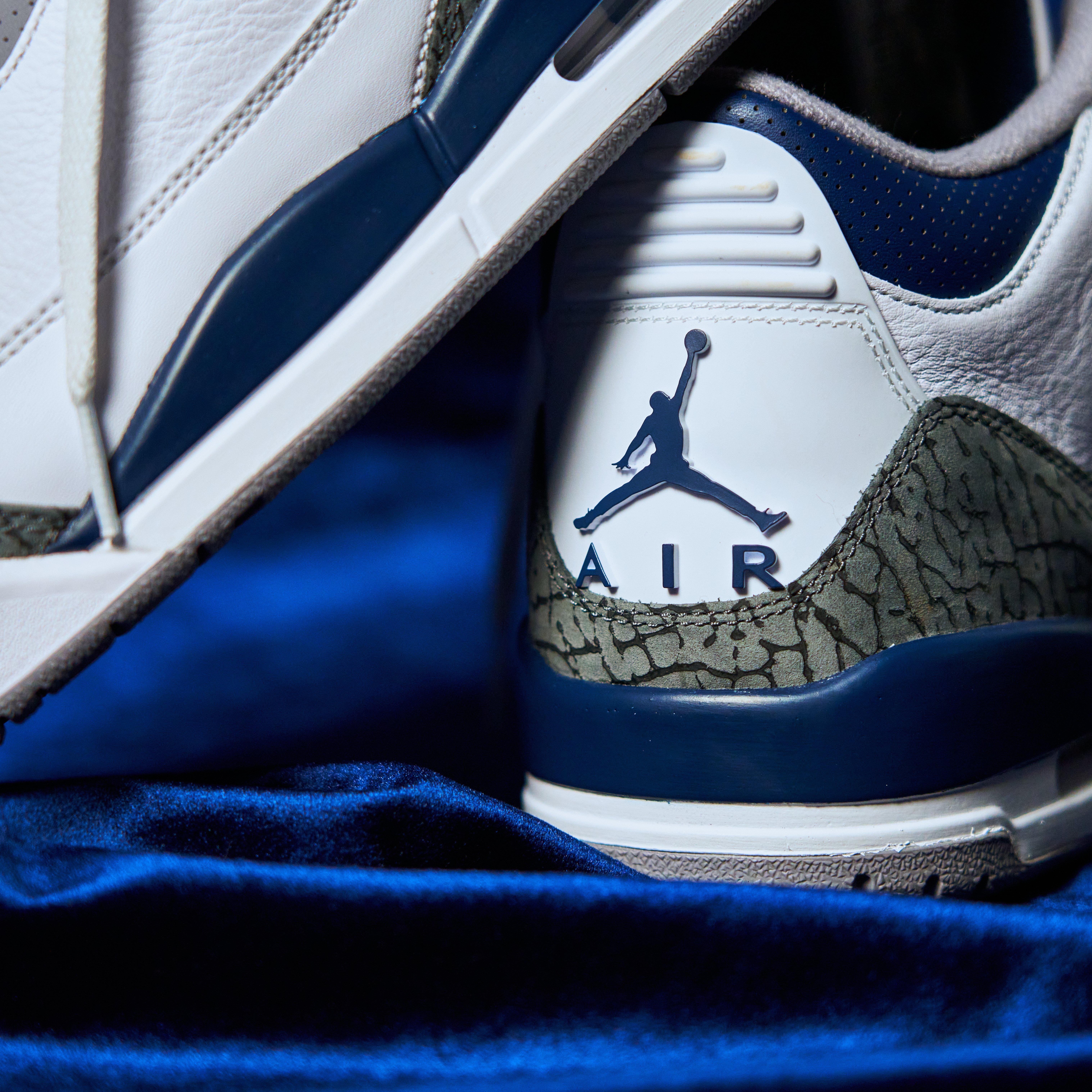 The Air Jordan 3 Midnight Navy Gets an Official December Release