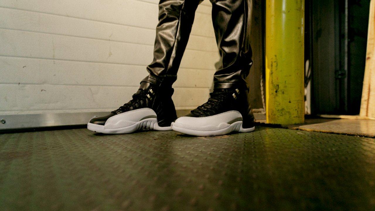 AIR JORDAN RETRO 12 LOW PLAYOFF/ON FEET 