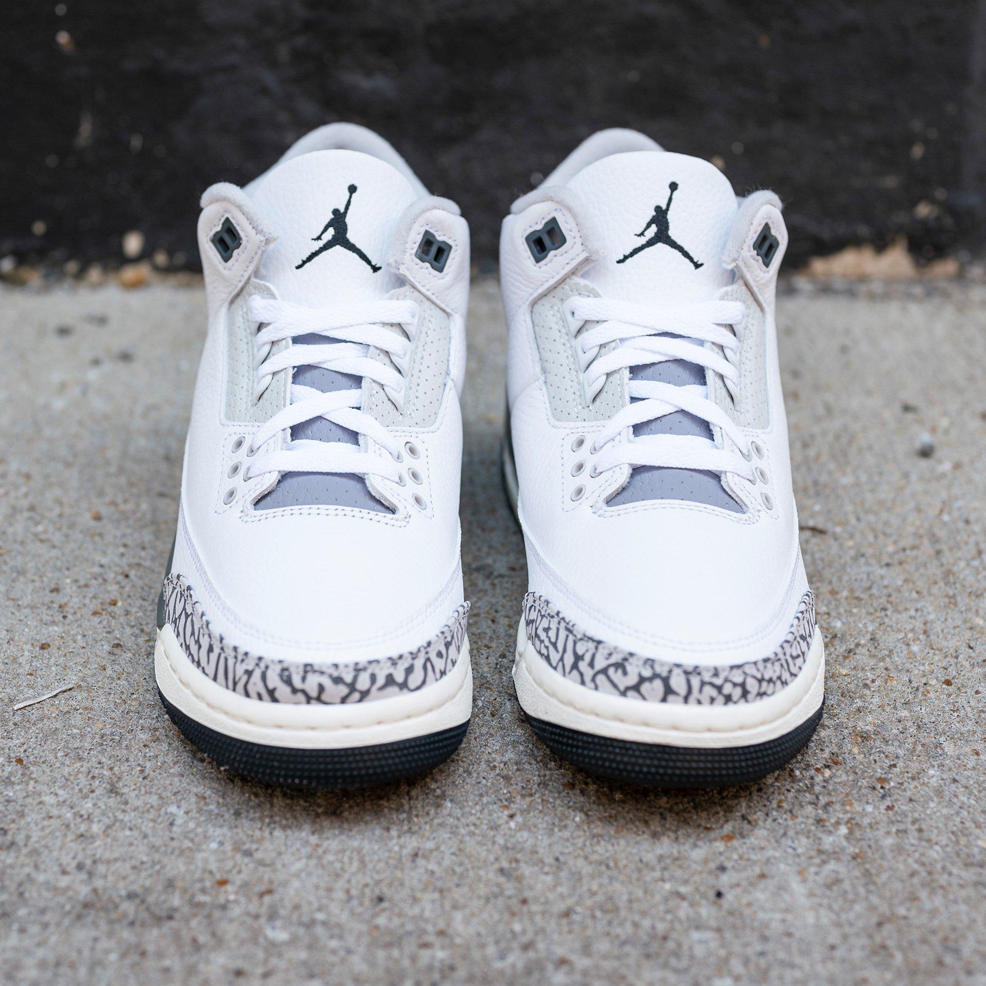 Air Jordan 3 Retro "Hide N Sneak" Kids' Shoe