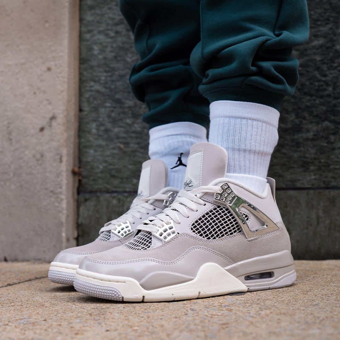 Air Jordan 4 Retro SE Black Canvas (Light Smoke Grey): Review & On-Feet 