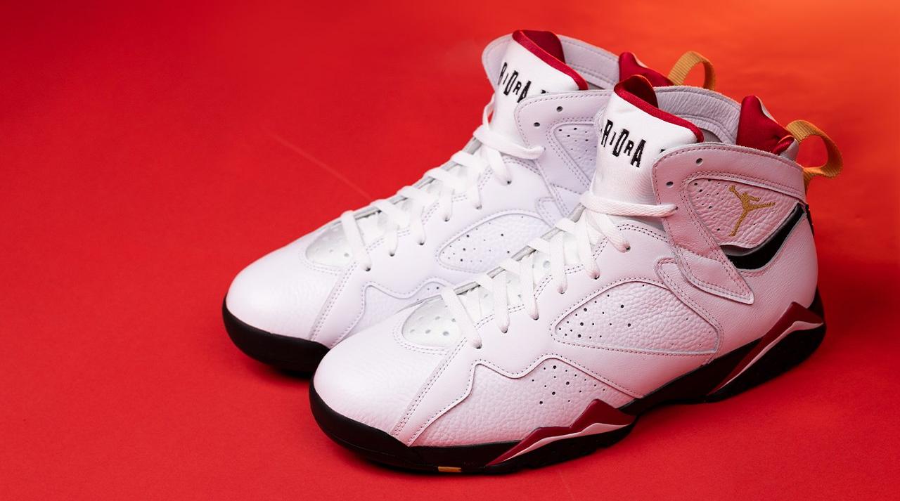 Retro 7 best sale white and red