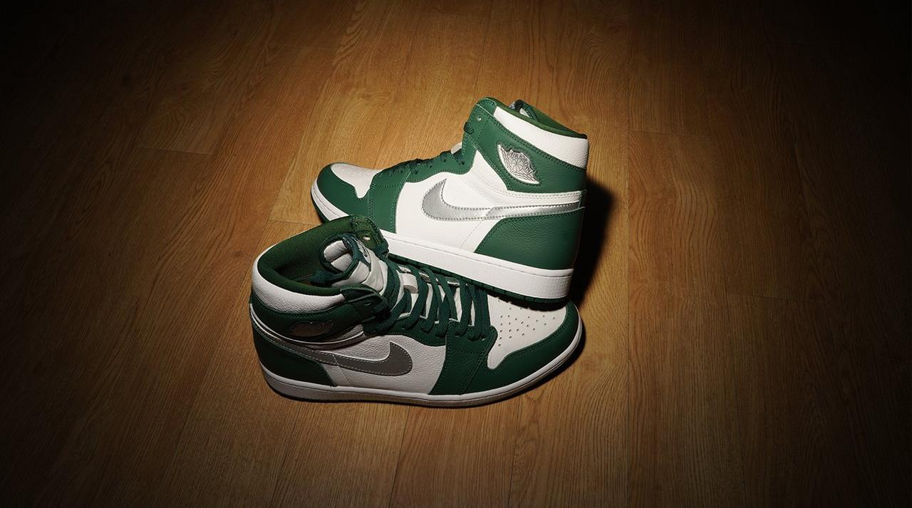 Jordan 1 Retro High OG "Gorge Green/Metallic Silver/White" Men's & Kids' Shoe Launching 12/20 stacked top view