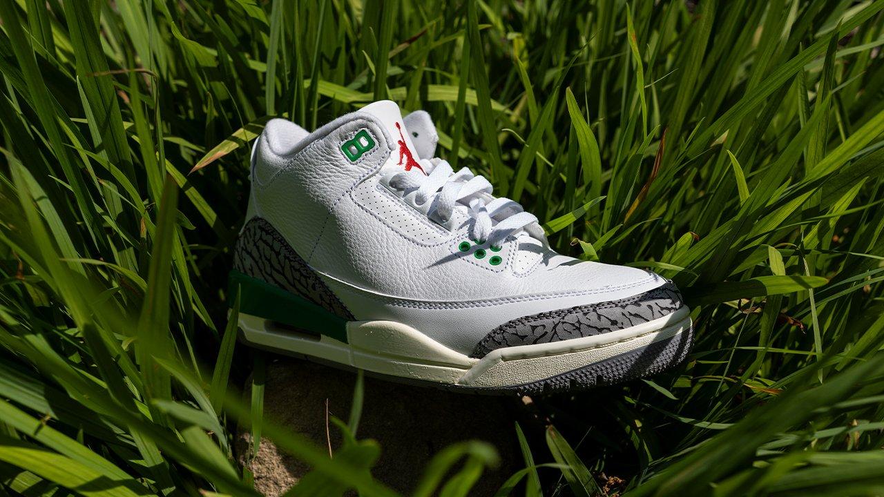 Green and shop white jordan 3