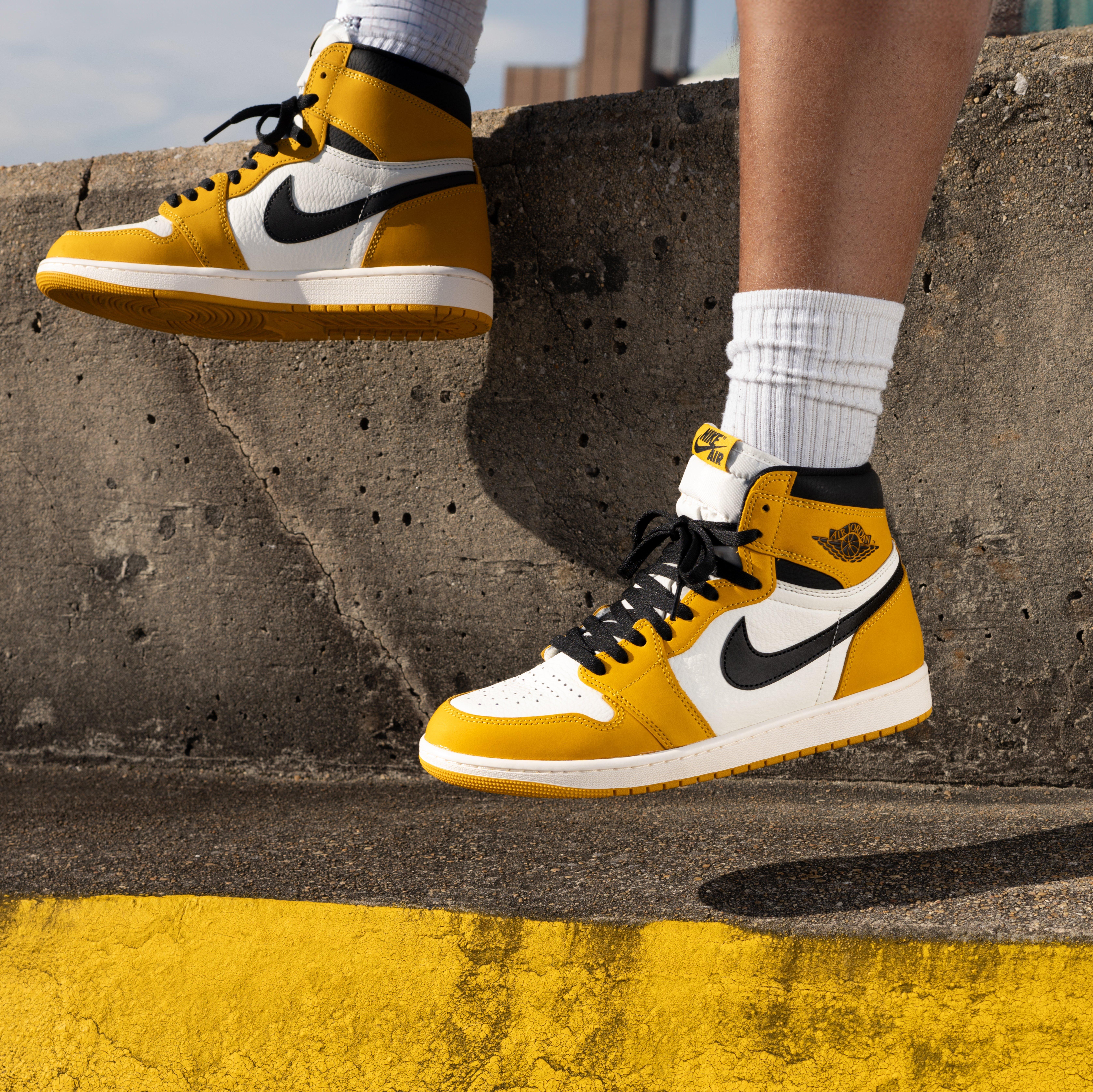 Air Jordan 1 High OG "Yellow Ochre" Laces and Tongue with Inner Side Shown