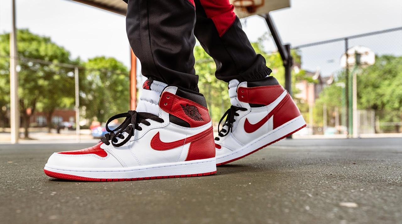 Jordan 1 retro on sale high red and black