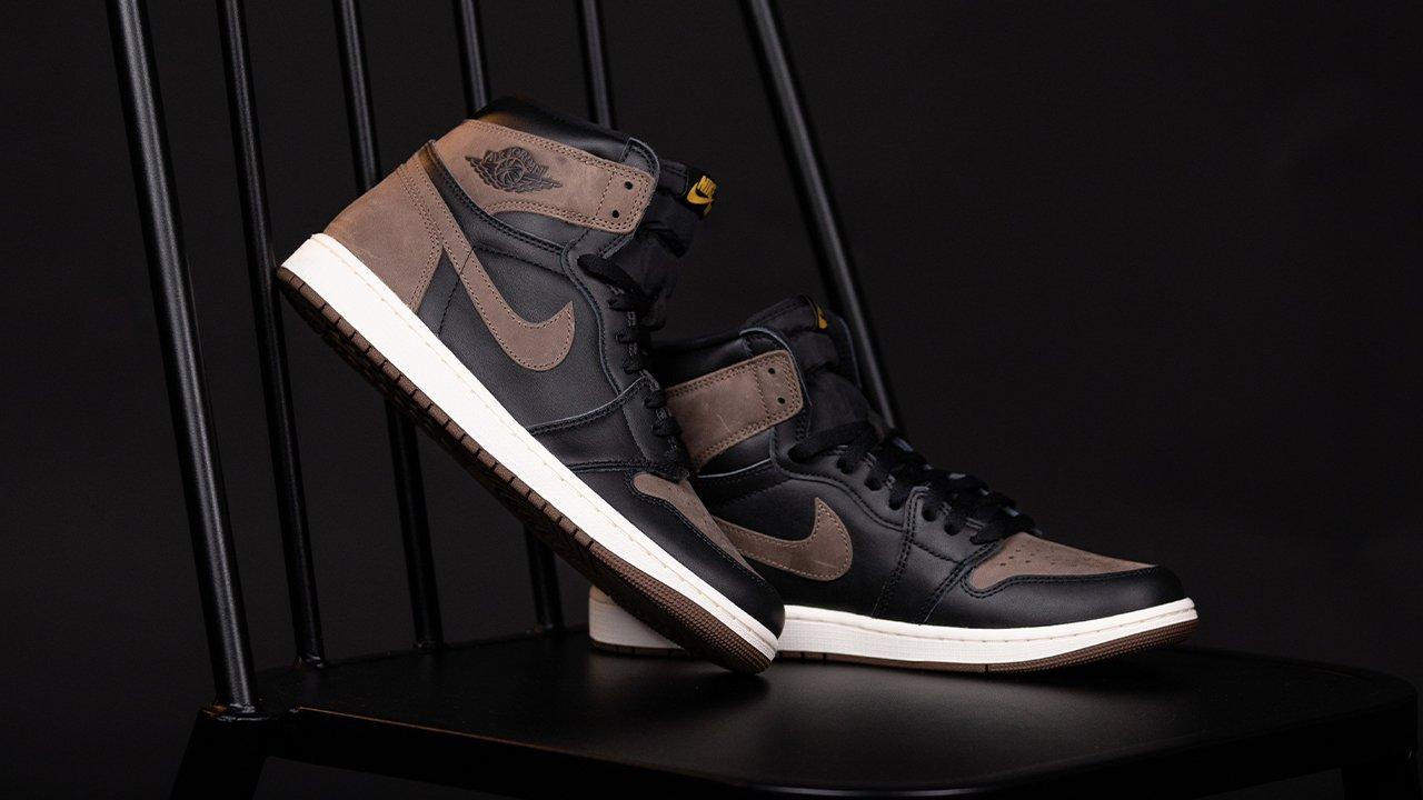 Air Jordan 1 Retro High OG 'Black Metallic Gold