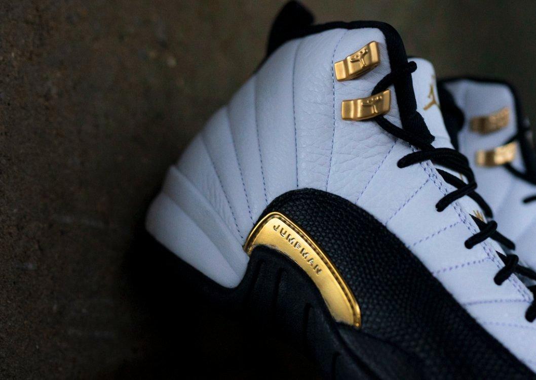 Jordans retro 12 white best sale and gold