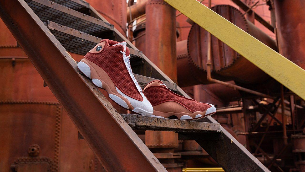 Air Jordan 13 Retro Dune Red