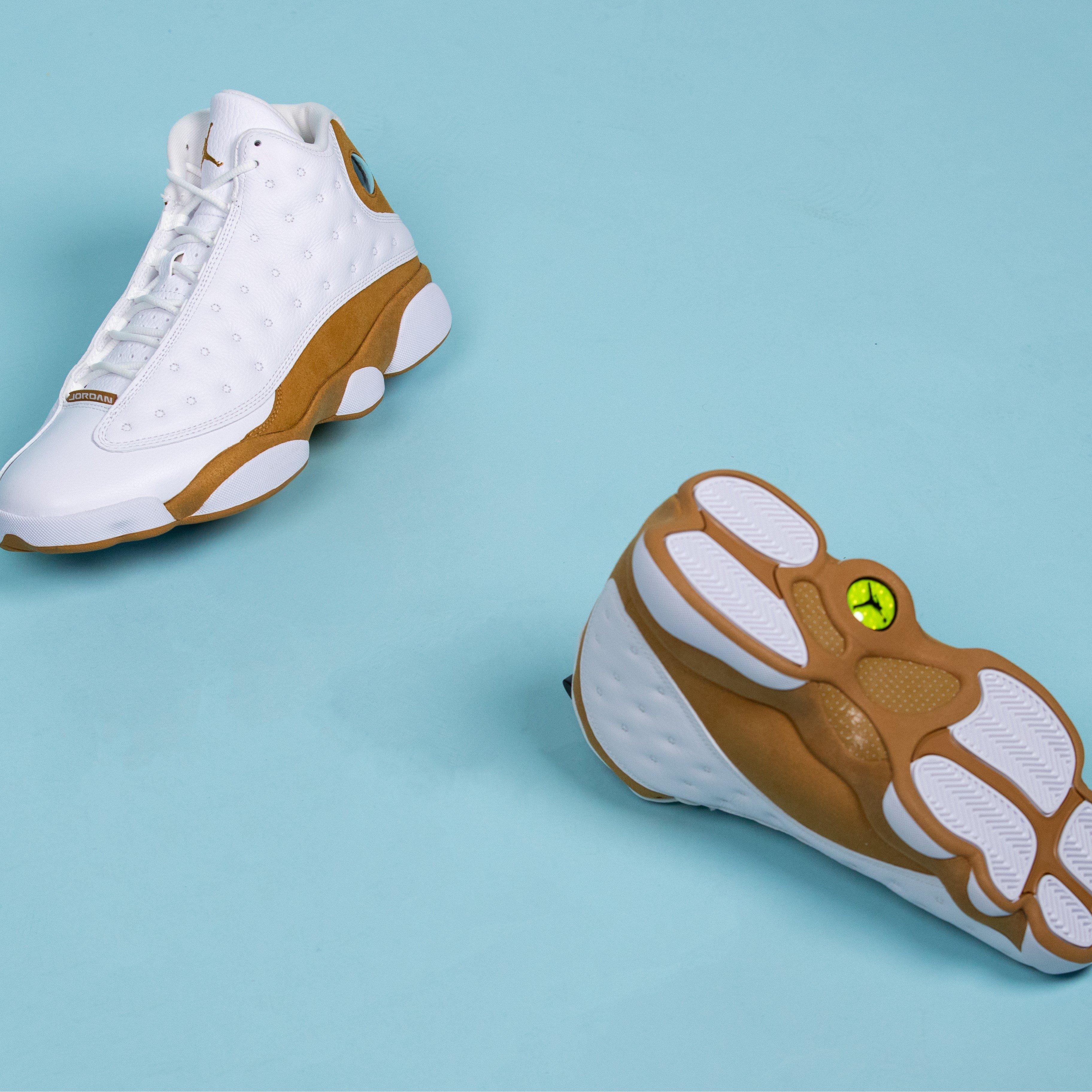 AJ 13 Side and Outsole