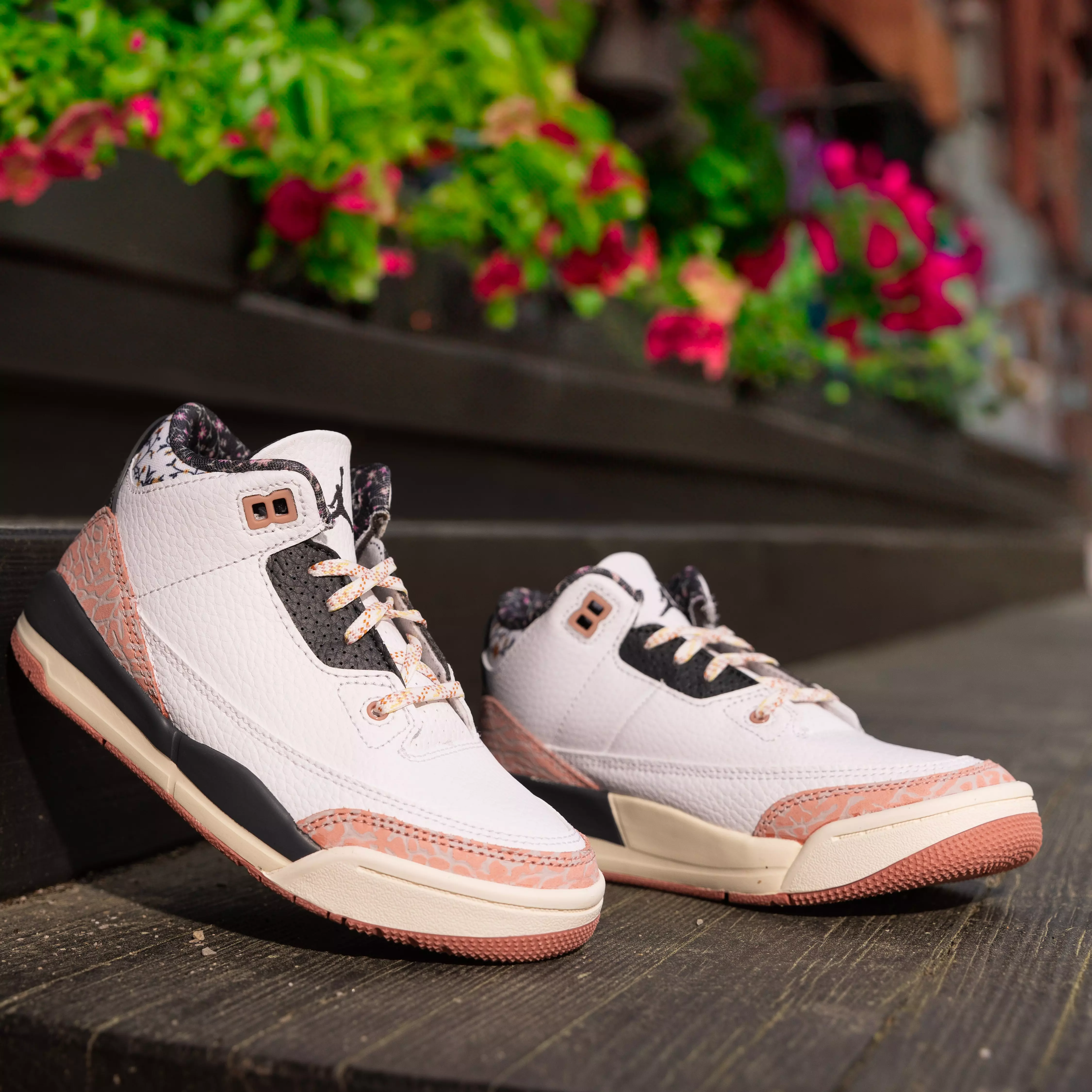 Air Jordan 3 Retro “Vintage Floral” Kids' Shoes