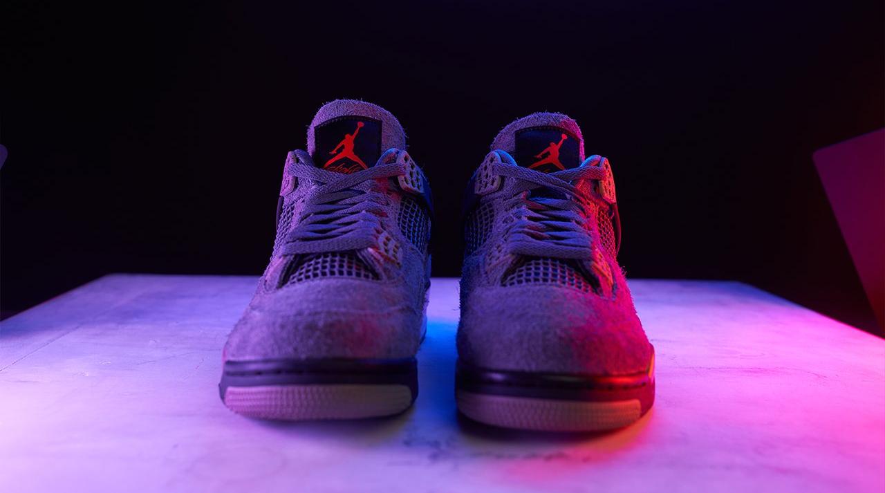 Jordan 4 Retro "Canyon Purple" front