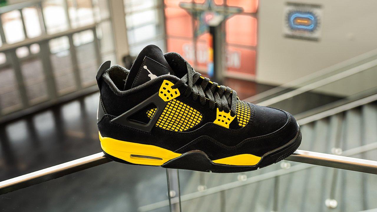 thunder 4s size 10.5