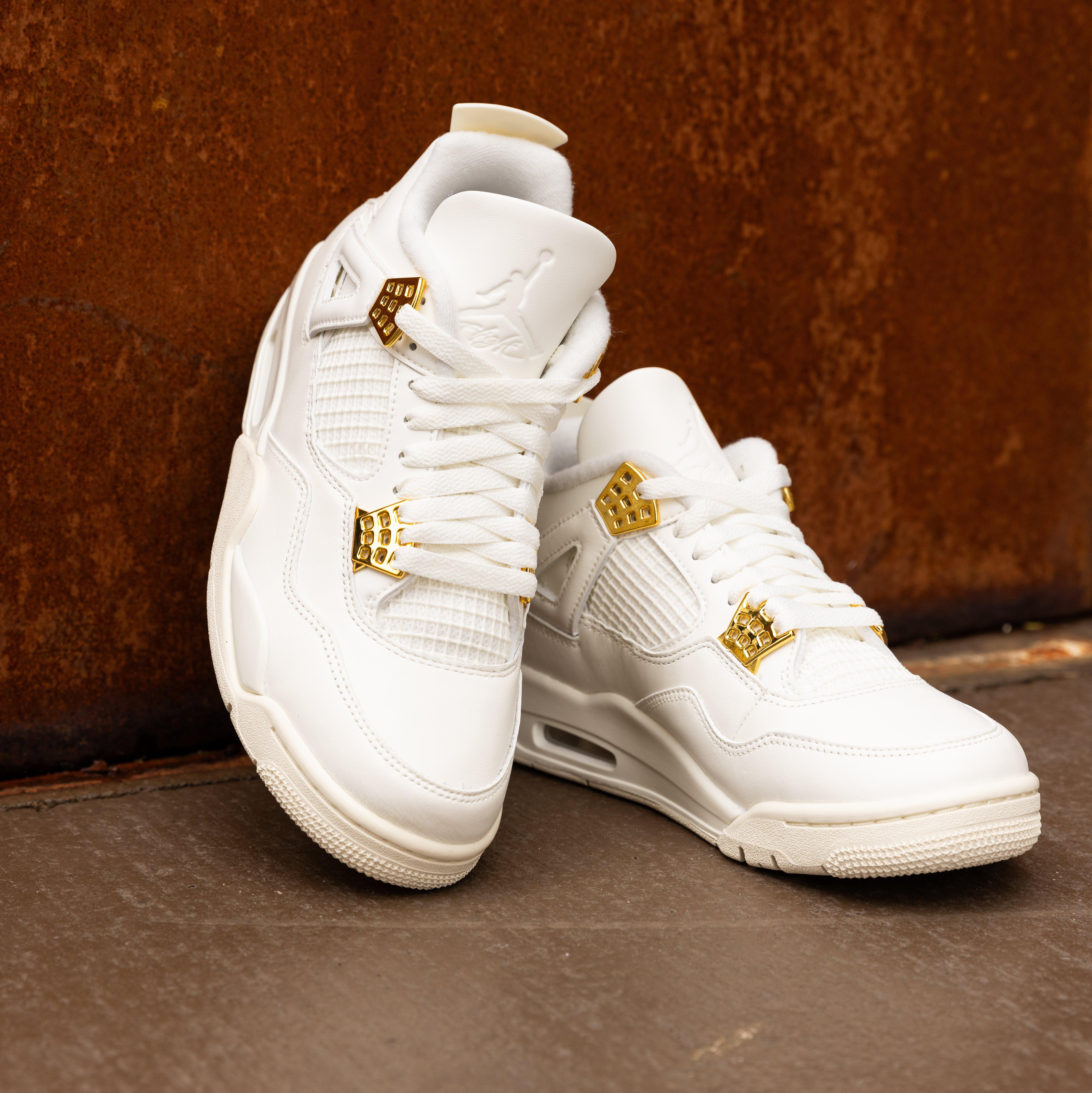 Women's Air Jordan 4 Retro Women's Air Jordan 4 Retro