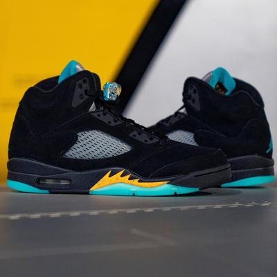 Jordan 5 hibbett on sale sports