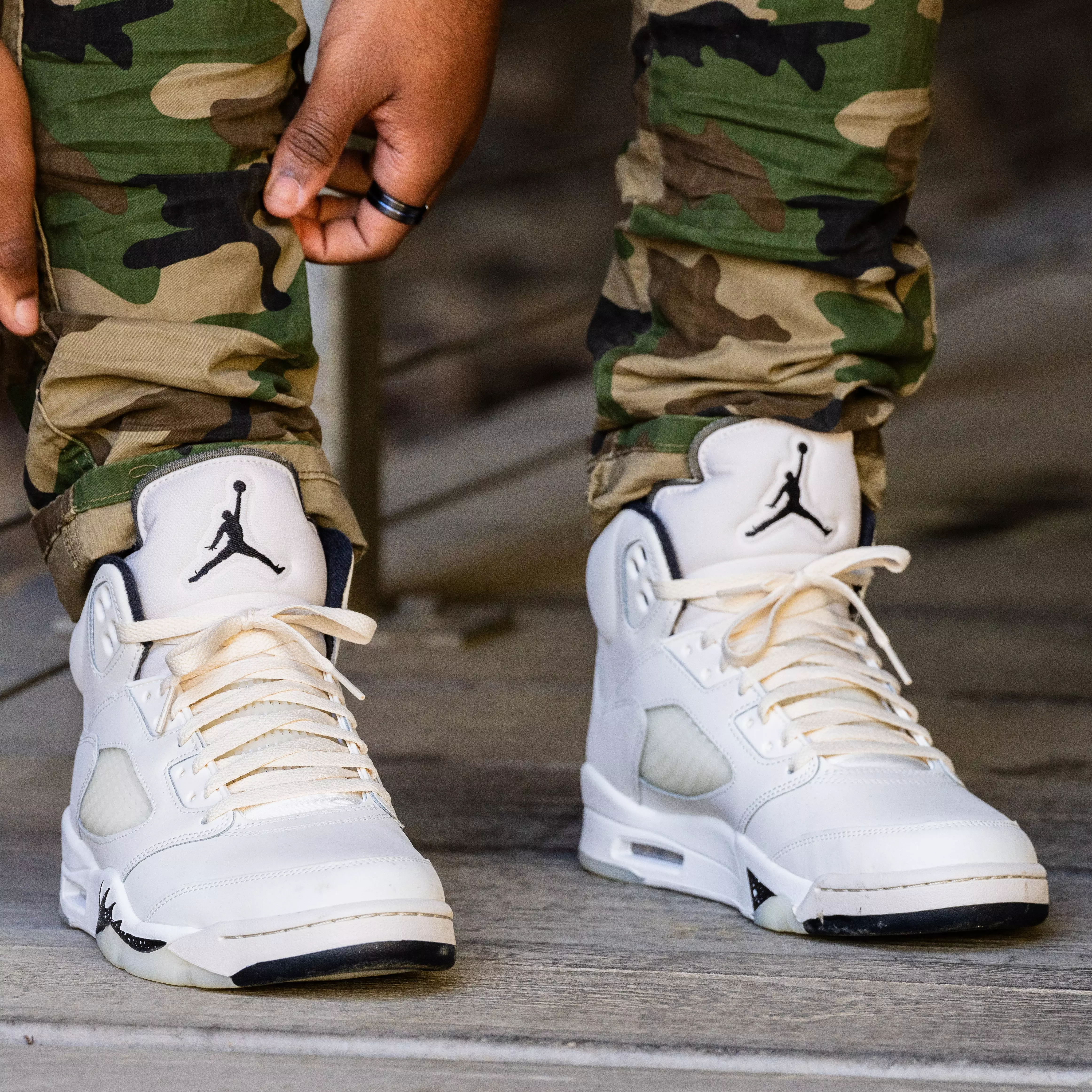 Air Jordan 5 Retro SE  display picture 3