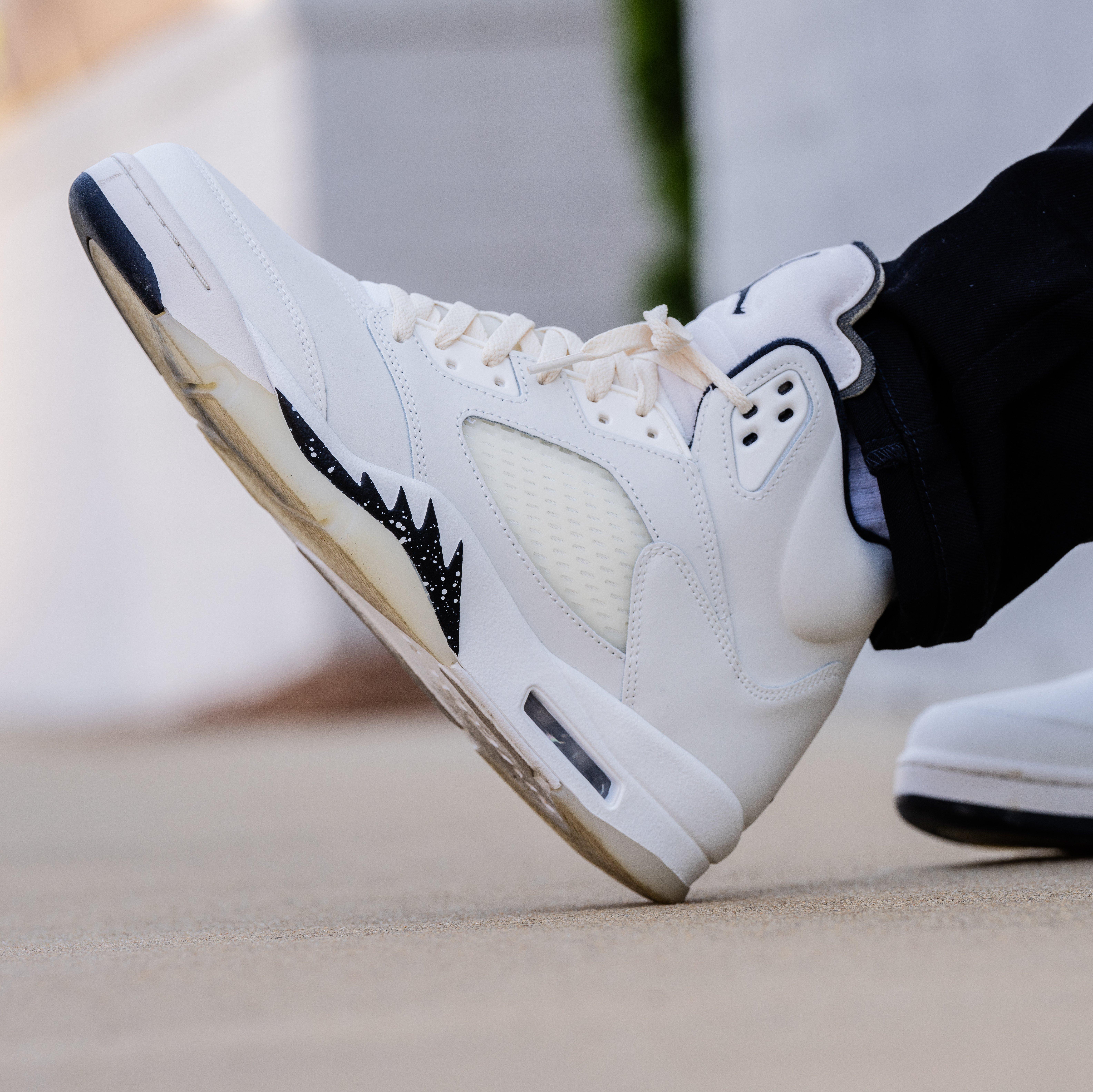 Air Jordan 5 Retro SE "Sail" Left Shoe Side Profile