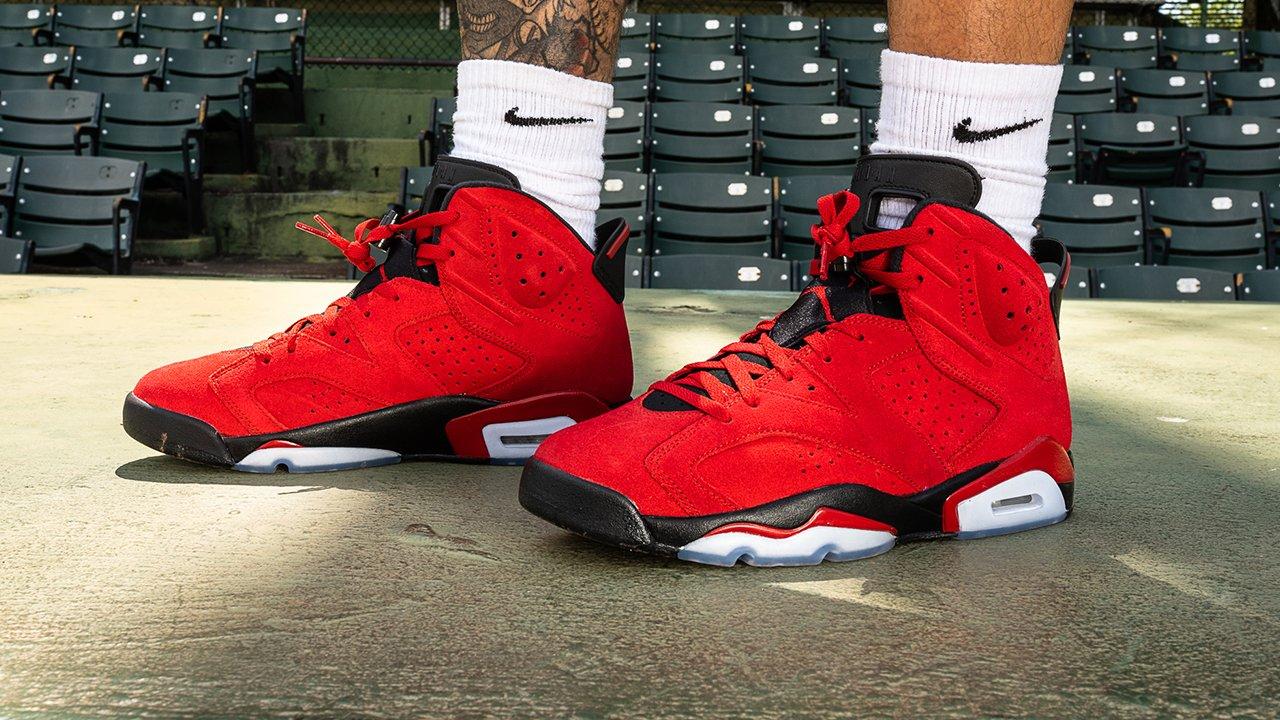 Black and red air best sale jordan 6