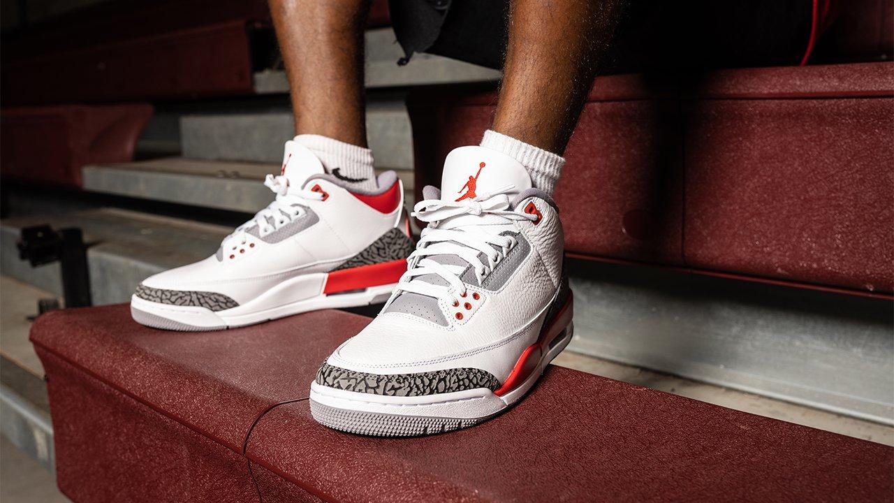 Air jordan 3 hot sale white and red