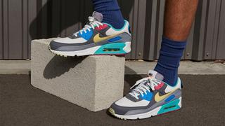 Mens Air Max 90 Shoes.