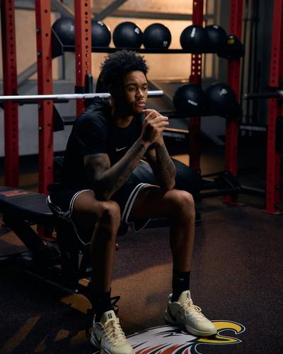 anfernee-simons-at-weight-bench