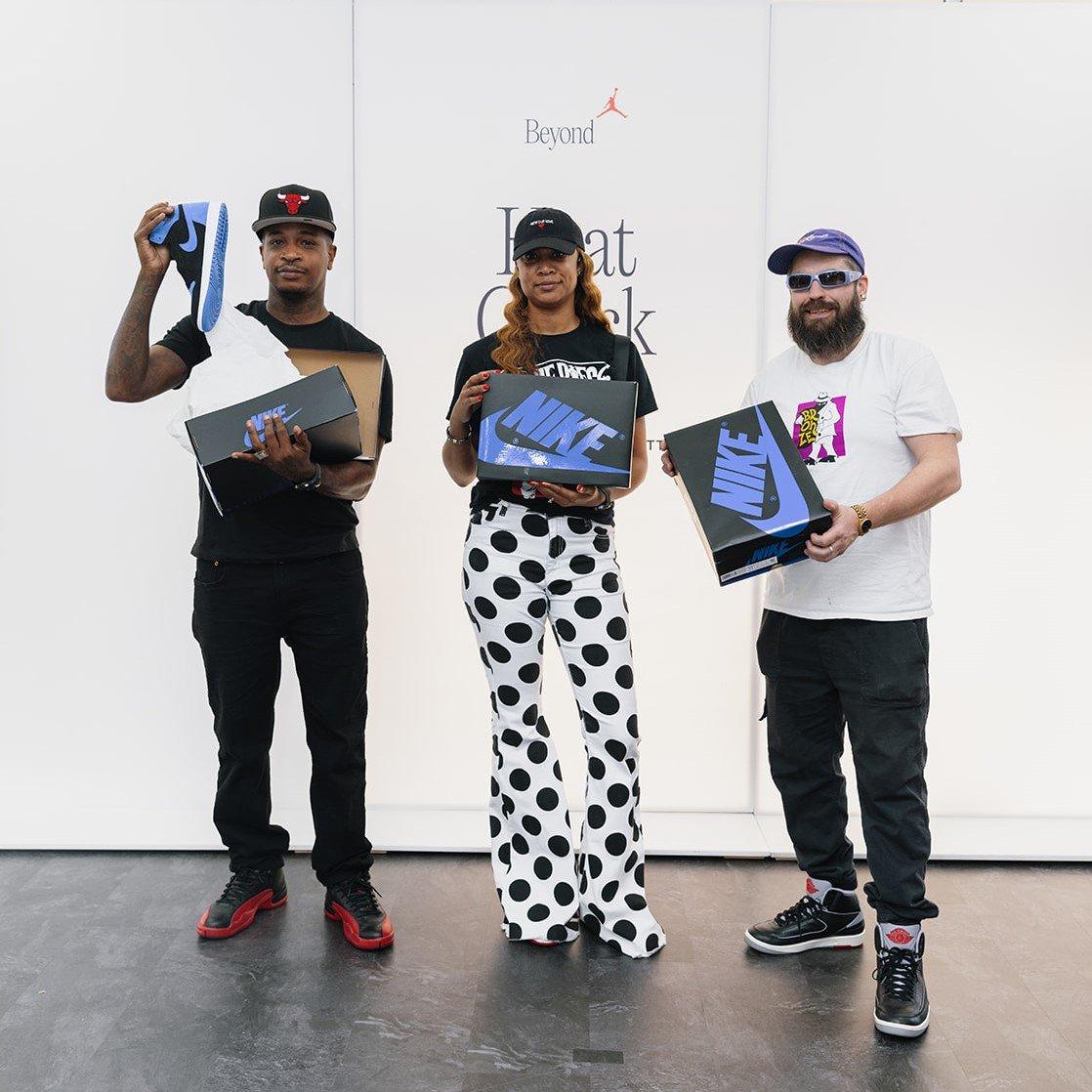 arlington-tx-jordan-connected-membership-event-attendees-with-new-shoes