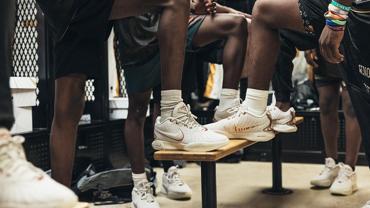 The Best Basketball Shoes of the 2023-24 Season  Basketball shoes, Best basketball  shoes, Latest basketball shoes