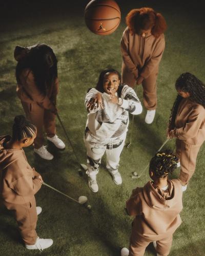 bria-janelle-foundation-golf-girls-group-imgae