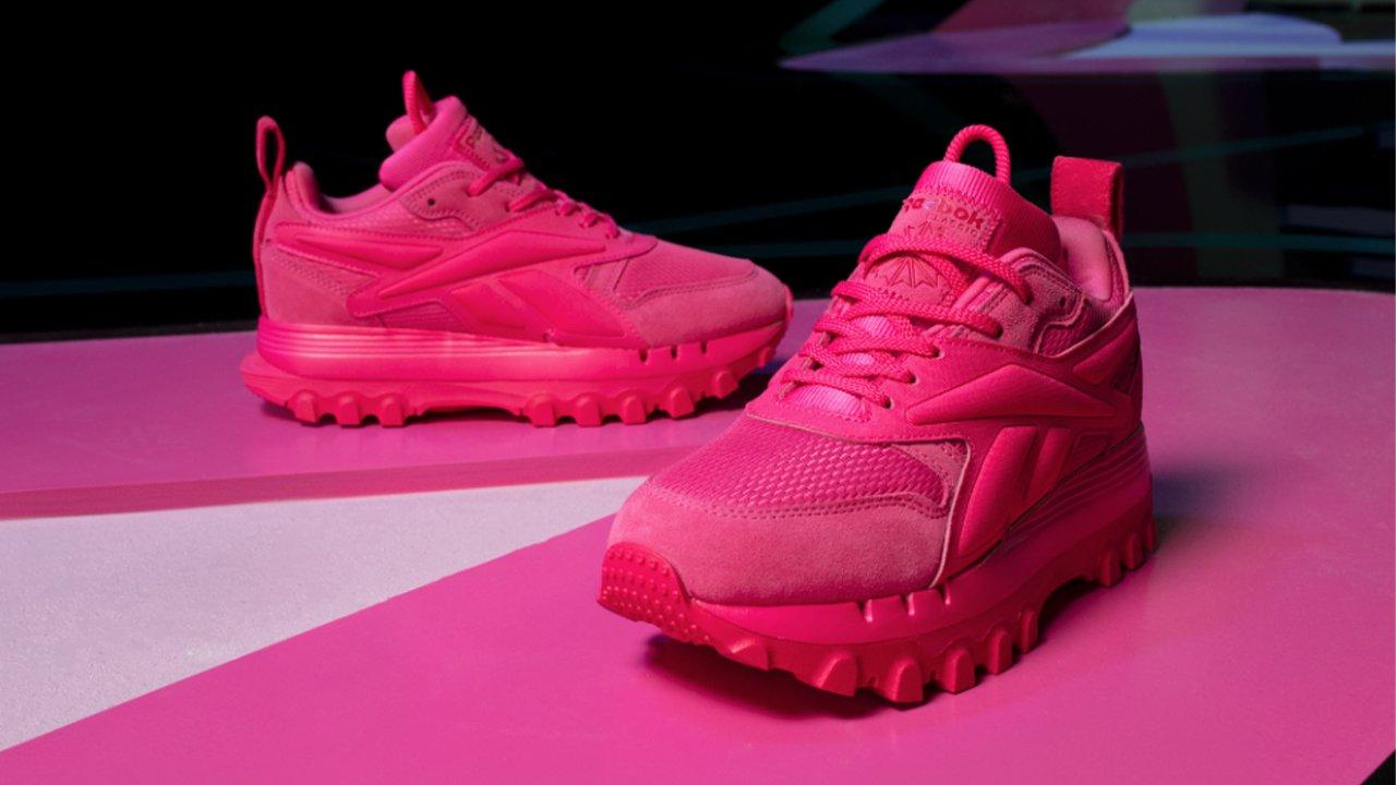 Reebok womens store pink shoes