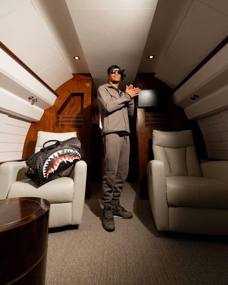 Jordan 4 Retro "Cave Stone and Black"