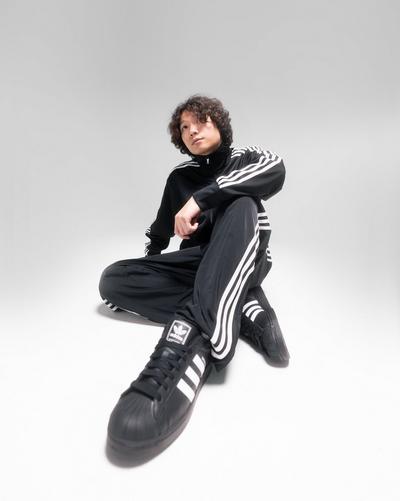 Tommy Nguyen in adidas outfit